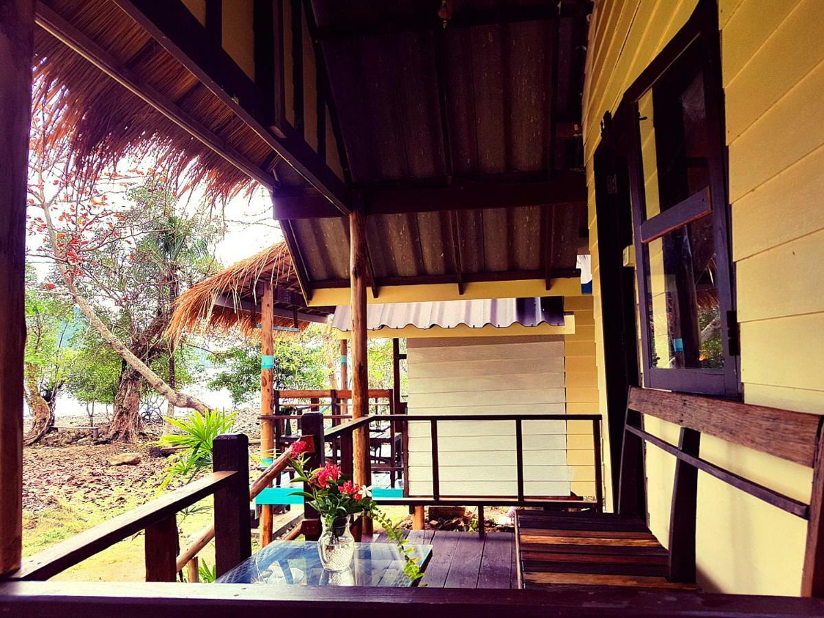 Отель ฺbay Yard Hut Ко Чанг Экстерьер фото